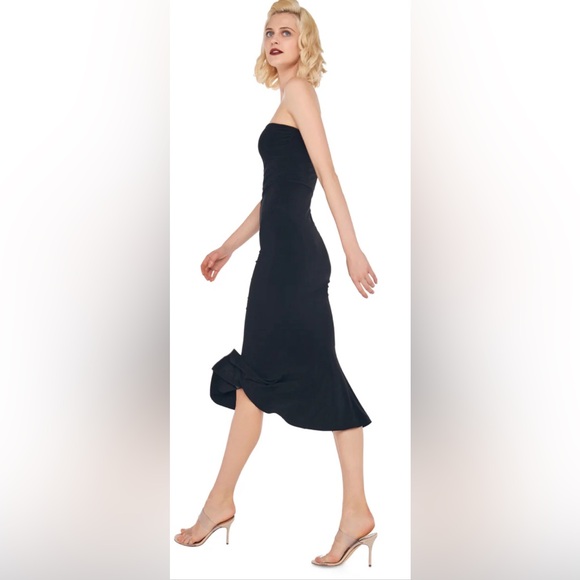 Norma Kamali Strapless Fishtail Dress to Midcalf - Picture 4 of 7